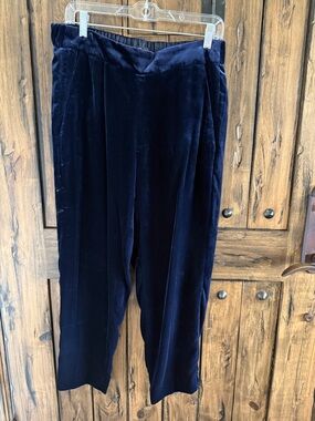 Velvet Lounge Pants in Deep Navy
